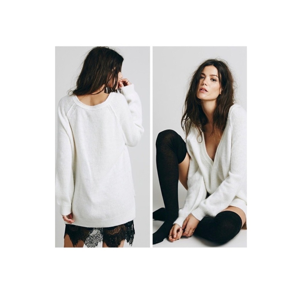Free People Cream Angora Blend Oversized Deep V-Neck Fuzzy Knit Sweater Small